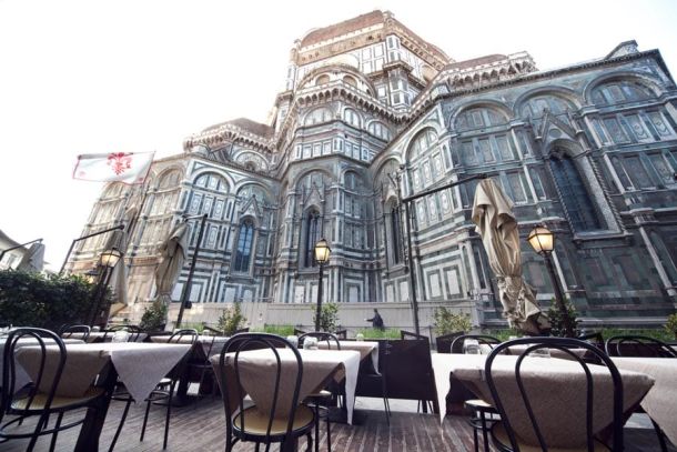 Vista del duomo di Firneze dalla padena del ristorante.